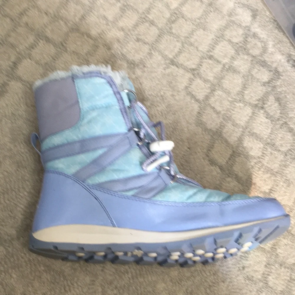 Blue Disney/Sorel snow boots with snowflakes